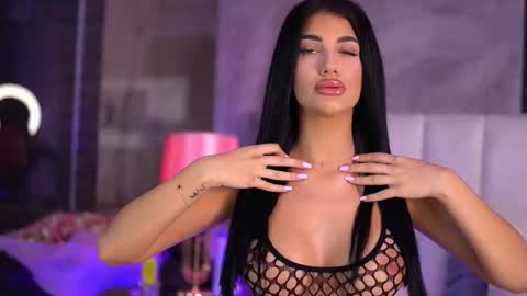 Snapshot of raisakali chatting on 09-26-25, 04:00 Raisa online show from 09-26-25, 04:00