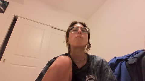 Ray Ray online show from 09-18-25, 04:25