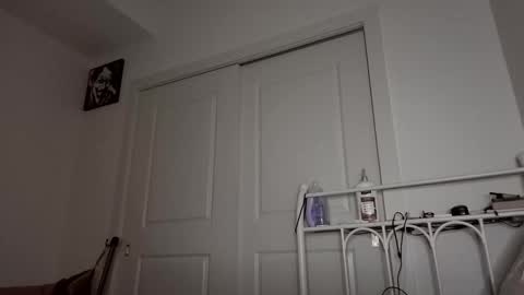 Ray Ray online show from 09-24-25, 04:38