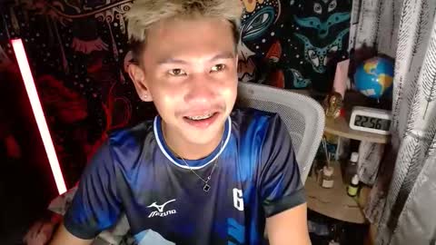 ralfhuge24 online show from 05-11-26, 02:45