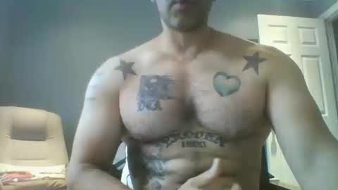 Snapshot of ralphiex7 chatting on 10-11-25, 04:05 Ralphie X online show from 10-11-25, 04:05