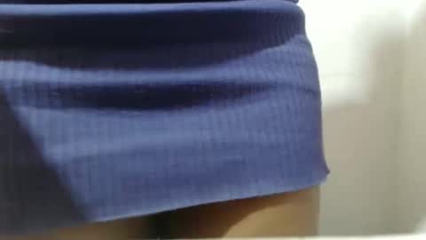 Snapshot of ramie19 chatting on 03-09-26, 01:37 ramie19 online show from 03-09-26, 01:37