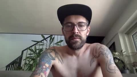 Snapshot of ramler0815 chatting on 06-08-26, 07:09 ramler0815 online show from 06-08-26, 07:09