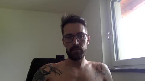 Snapshot of ramler0815 chatting on 06-18-26, 12:31 ramler0815 online show from 06-18-26, 12:31