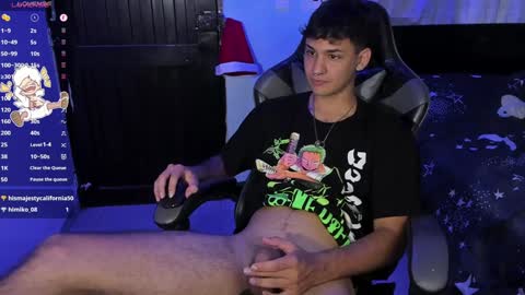 Snapshot of randallstone chatting on 12-21-24, 05:40 A independent Model online show from 12-21-24, 05:40