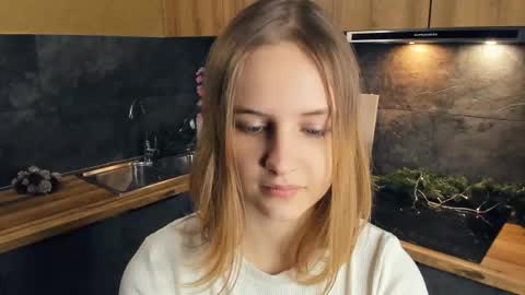 Katie online show from 01-17-25, 11:49