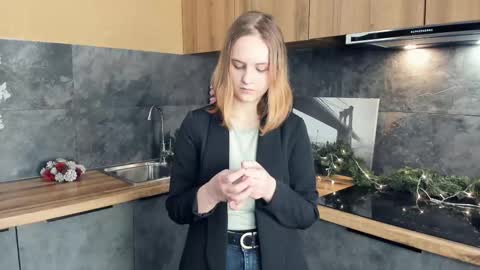 Katie online show from 01-18-25, 07:07