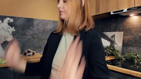 Katie online show from 01-19-25, 10:17