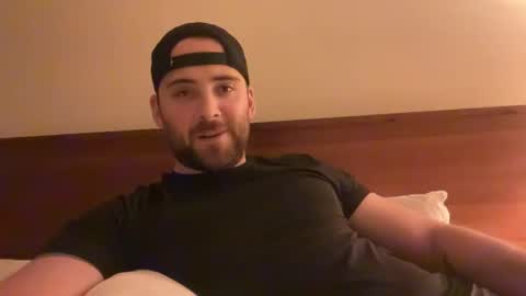 Snapshot of randomdude5950 chatting on 12-10-24, 02:59 randomdude5950 online show from 12-10-24, 02:59