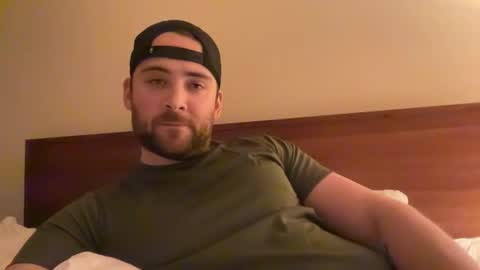 Snapshot of randomdude5950 chatting on 01-10-25, 02:14 randomdude5950 online show from 01-10-25, 02:14