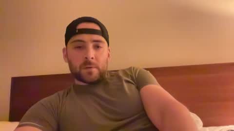 Snapshot of randomdude5950 chatting on 01-27-25, 01:48 randomdude5950 online show from 01-27-25, 01:48