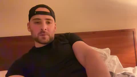 Snapshot of randomdude5950 chatting on 03-07-25, 02:46 randomdude5950 online show from 03-07-25, 02:46