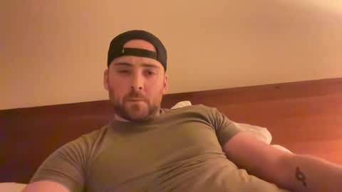 Snapshot of randomdude5950 chatting on 03-12-25, 02:20 randomdude5950 online show from 03-12-25, 02:20