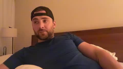 Snapshot of randomdude5950 chatting on 04-10-26, 03:45 randomdude5950 online show from 04-10-26, 03:45