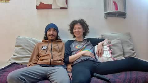 Snapshot of randomshuffle chatting on 02-01-25, 02:02 MR DJ Randomshuffle friends playing with sexual energy live - OMG we are back online show from 02-01-25, 02:02