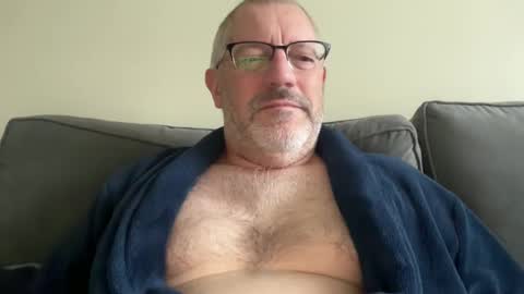 Snapshot of randyboyandy chatting on 11-04-25, 08:13 randyboyandy online show from 11-04-25, 08:13