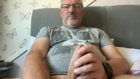 Snapshot of randyboyandy chatting on 06-19-26, 01:26 randyboyandy online show from 06-19-26, 01:26