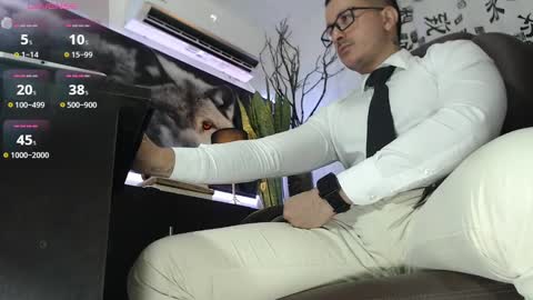 Snapshot of randylukehot chatting on 12-13-24, 09:09 randylukehot online show from 12-13-24, 09:09