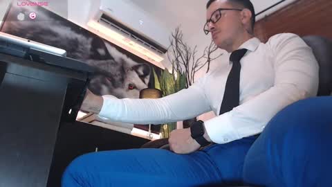 Snapshot of randylukehot chatting on 01-10-25, 09:34 randylukehot online show from 01-10-25, 09:34