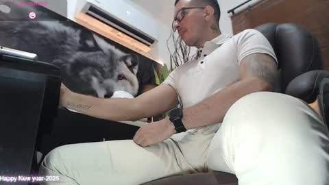 Snapshot of randylukehot chatting on 02-26-25, 07:38 randylukehot online show from 02-26-25, 07:38