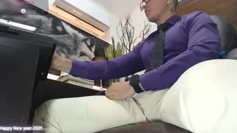 Snapshot of randylukehot chatting on 03-09-25, 12:53 randylukehot online show from 03-09-25, 12:53