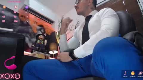 Snapshot of randylukehot chatting on 10-11-25, 05:11 randylukehot online show from 10-11-25, 05:11