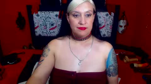 Snapshot of randymaturex01 chatting on 02-20-25, 08:50 Sonia online show from 02-20-25, 08:50