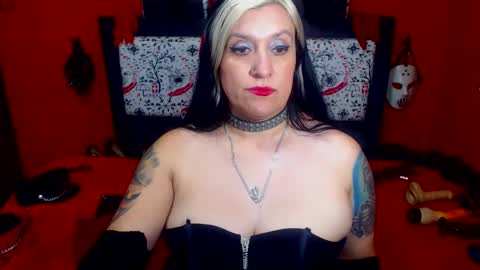 Snapshot of randymaturex01 chatting on 02-21-25, 06:40 Sonia online show from 02-21-25, 06:40