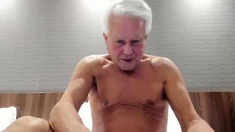 Silver Stallion TwitterRandyth53496071  and  ladyenglishxxx online show from 03-06-25, 08:05