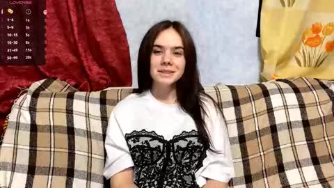 Lia online show from 10-05-25, 02:04