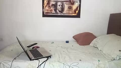 Rangel and Lola online show from 12-15-25, 06:23