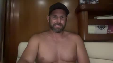 Snapshot of ransguy chatting on 02-08-25, 09:35 ransguy online show from 02-08-25, 09:35