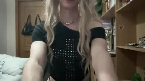 Ranya online show from 04-15-26, 05:20