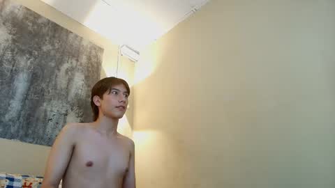 Snapshot of raphael_nyon1 chatting on 05-05-26, 03:53 raphael_nyon1 online show from 05-05-26, 03:53