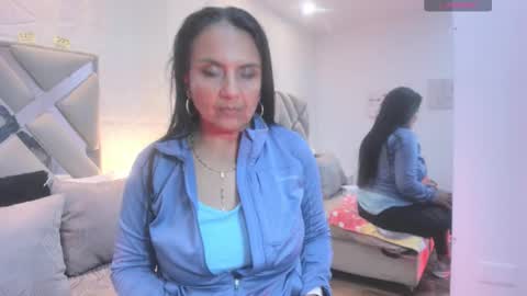 Raquel Moore  online show from 09-30-25, 11:54