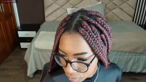 Raquel online show from 02-21-25, 11:44