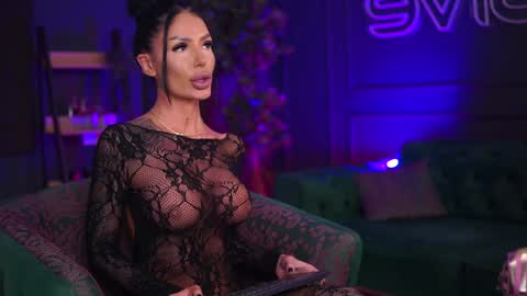 Raquelle online show from 02-05-25, 10:55