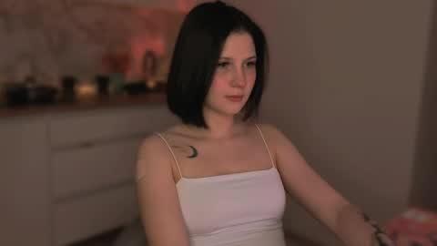 Snapshot of rarumeoww chatting on 06-08-26, 08:09 Raru Mira online show from 06-08-26, 08:09
