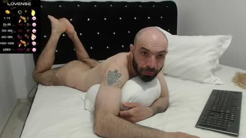 RaulWildBoy27 online show from 04-19-26, 01:21