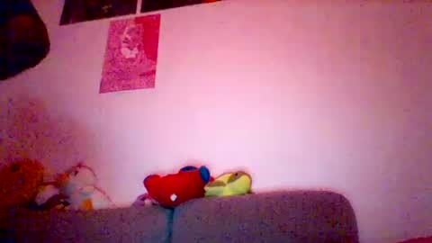 raul2k2 online show from 06-12-26, 07:13