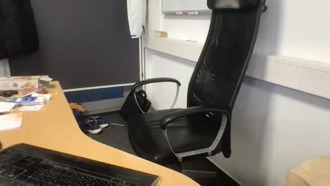 Raunchy me online show from 12-16-25, 03:06