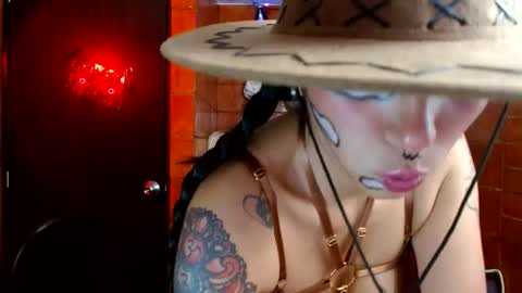 Snapshot of raven__purple chatting on 10-17-25, 10:12 raven__purple online show from 10-17-25, 10:12