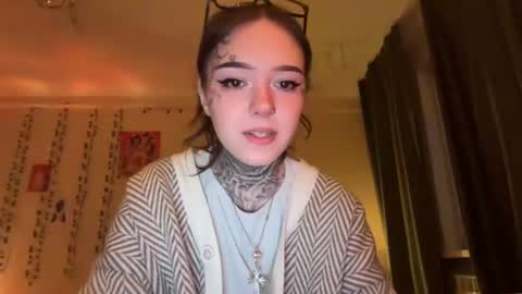 raven_armor online show from 07-09-26, 06:12