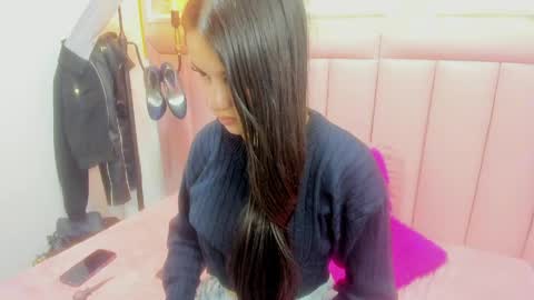 raven_loove online show from 05-04-26, 05:20