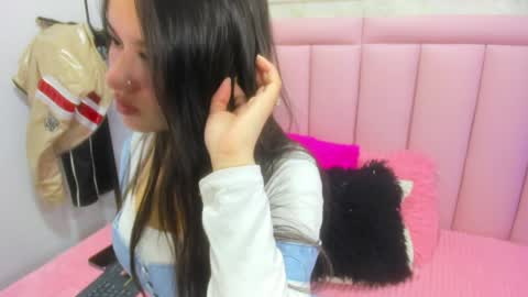 raven_loove online show from 05-08-26, 07:52