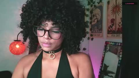 Snapshot of raven_luv chatting on 09-14-25, 09:25 raven online show from 09-14-25, 09:25