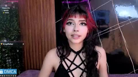 Snapshot of raven_rox_ chatting on 05-04-26, 07:21 raven_rox_ online show from 05-04-26, 07:21