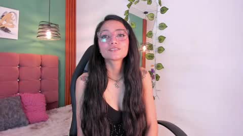 Snapshot of raven_smith_ chatting on 06-04-26, 06:08 raven_smith_ online show from 06-04-26, 06:08