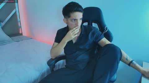 Raven online show from 04-18-26, 09:04