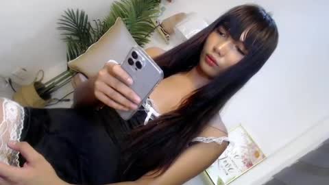Snapshot of ravenblissx chatting on 06-22-26, 04:37 ravenblissx online show from 06-22-26, 04:37